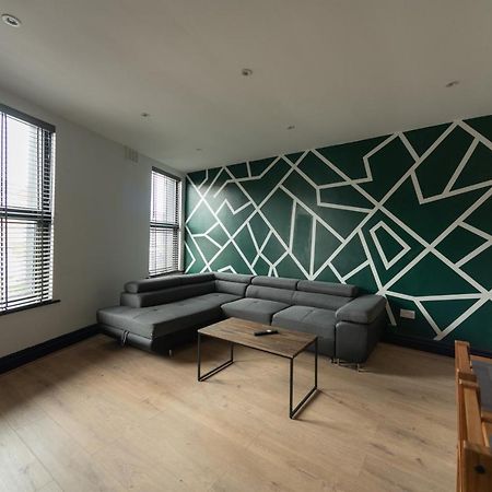 Lovely 2-Bed Apartment In Blackpool Secret House Exterior foto